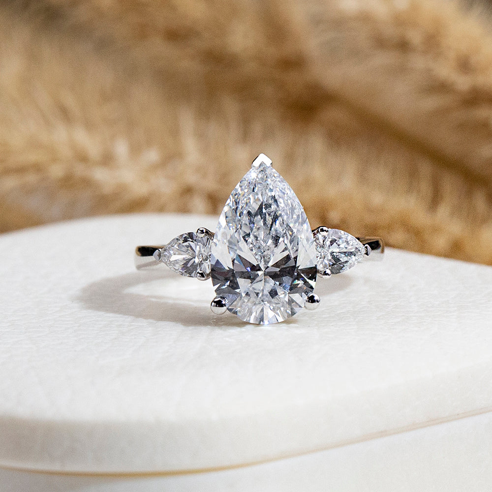 2ct Pear Lab-Grown Diamond Three-Stone Ring in 18K White Gold US 5.5