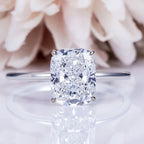 Cushion-Cut Solitaire Engagement Ring in White Gold 18K White Gold 1.5 ct