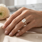 Radiant-Cut Diamond Engagement Ring in 18K Yellow Gold 1.5ct