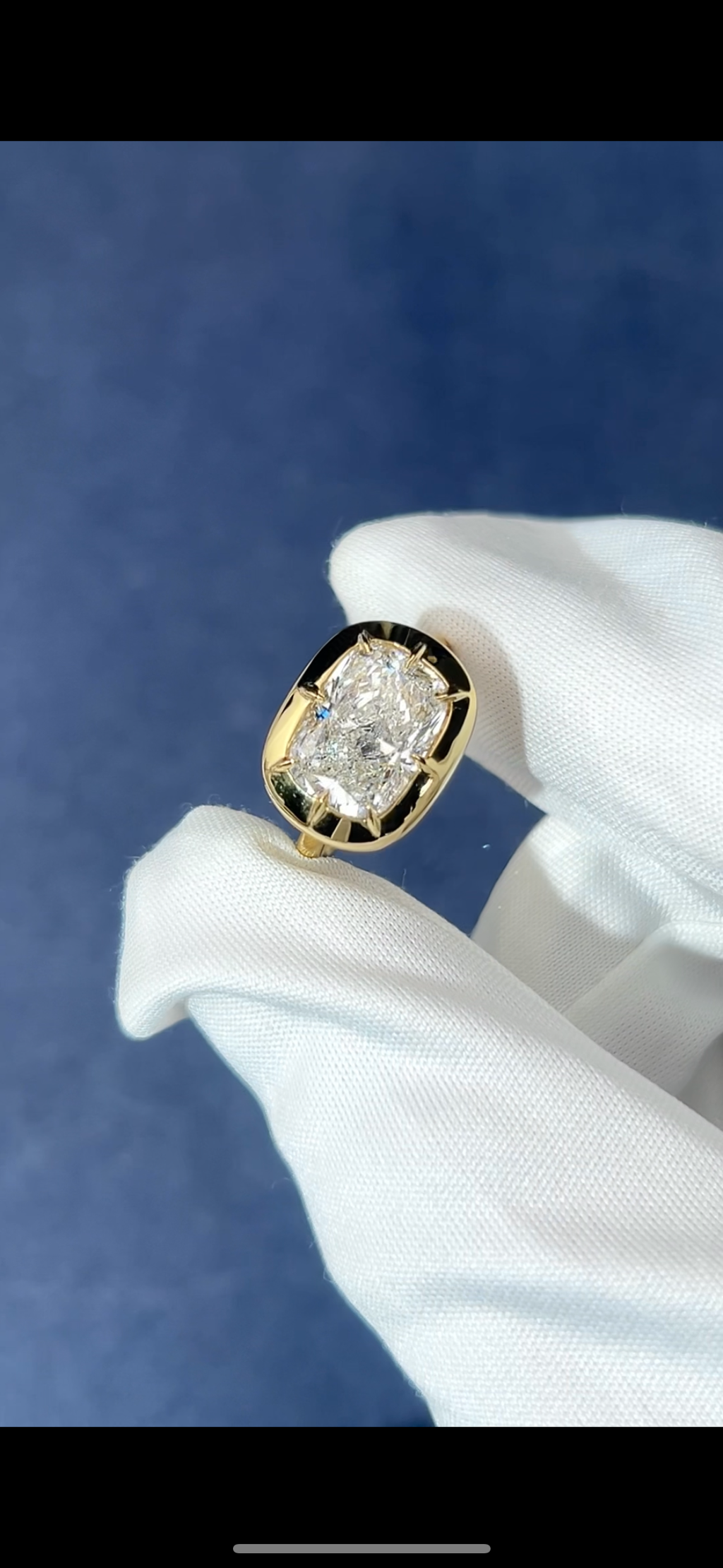 Balance Payment – Custom 4ct Cushion Diamond Bezel Set Ring, 18K Gold, E Color VVS2 (Remaining €1,390)
